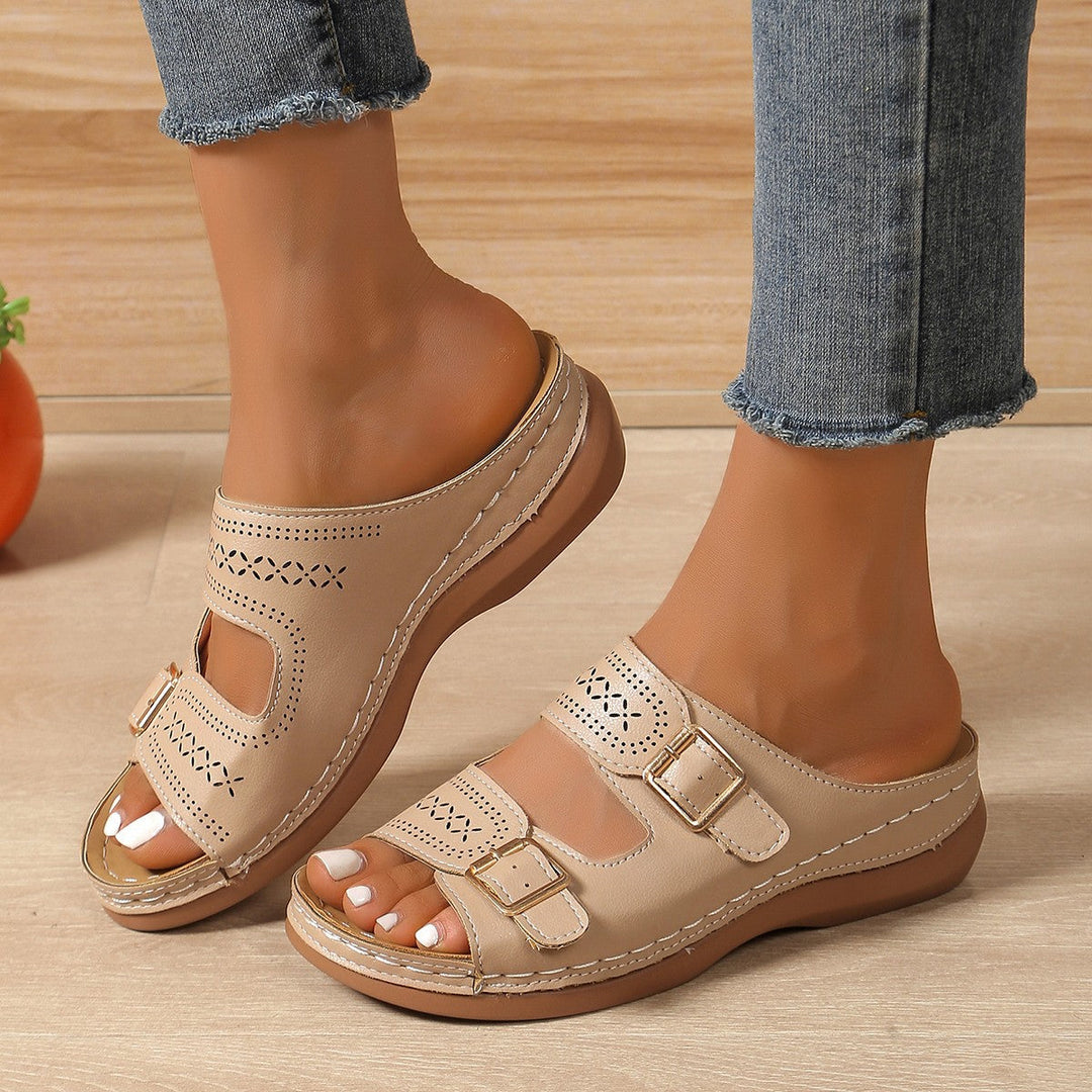 Lydia™ | Adjustable Wedge Sandal
