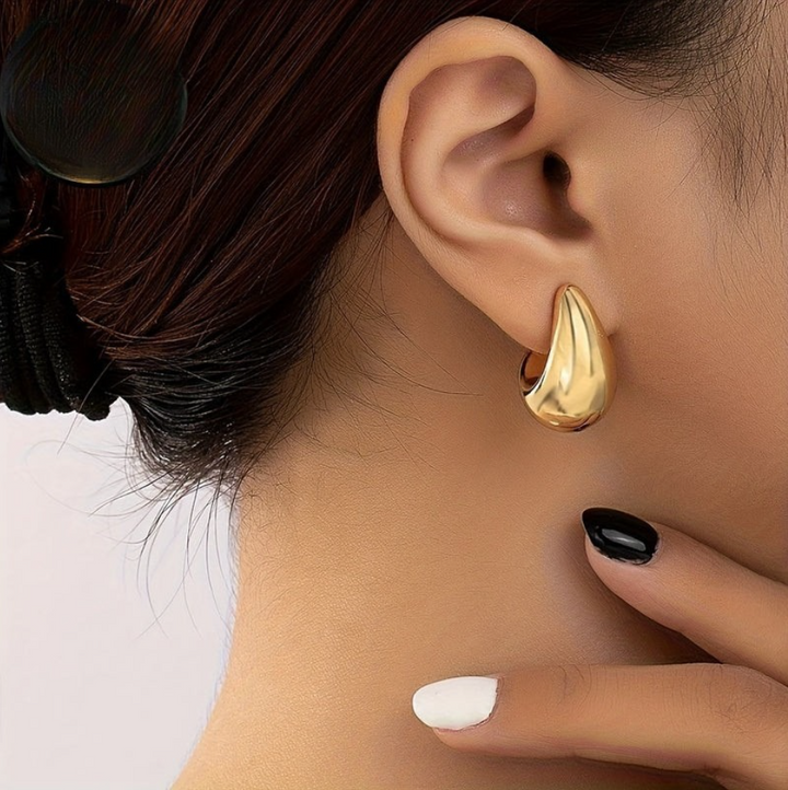 Carole™ – Elegant Timeless Drop Earrings
