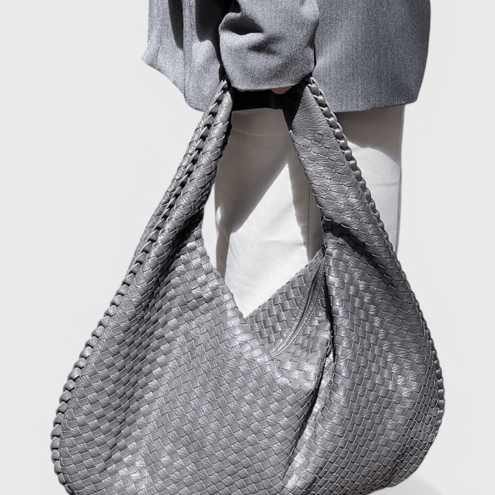Tilly Borsa
