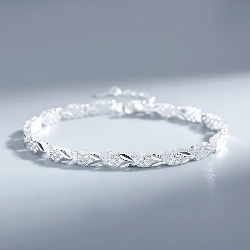 Agnès™ – Delicate Luminous Bracelet for Everyday Elegance