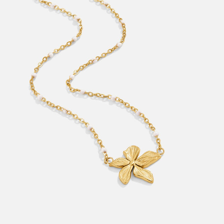 Elegant Gold-Tone Floral Necklace